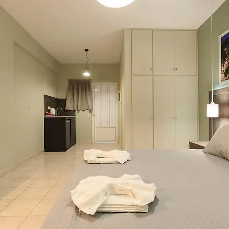 Artemis Gæstehus Kypseli