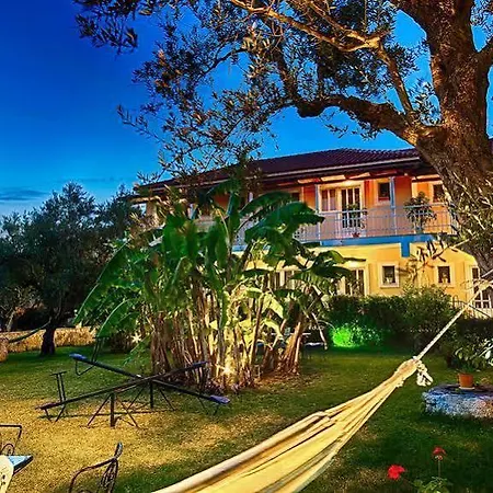 Artemis Casa de hóspedes