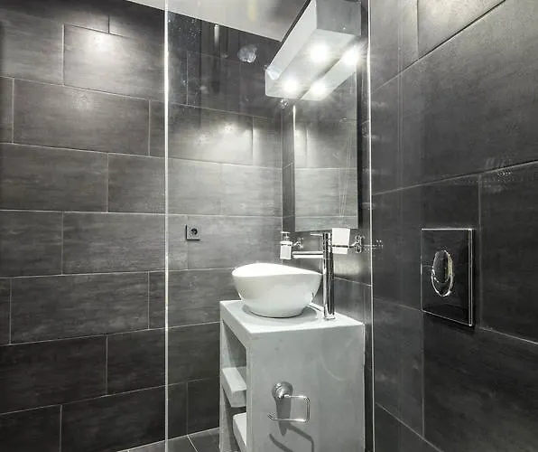 Artemis Pensiune Kypseli